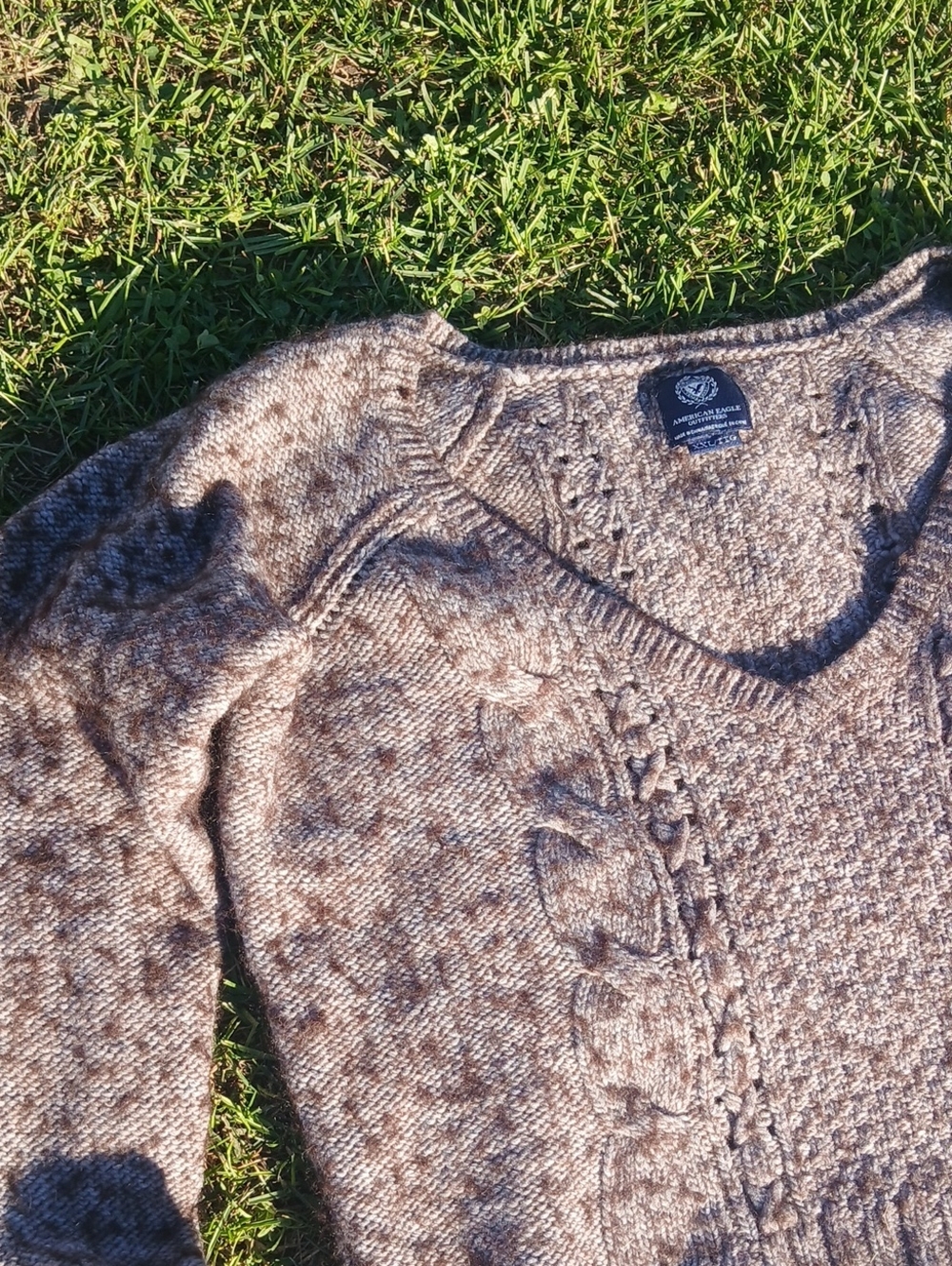 EUC AEO Wool Blend V-neck Cropped Sweater Cables Brown Tan